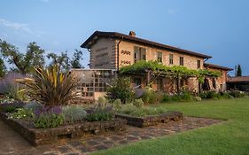 Olimagio Farm Stay With Animals And 25M Pool, Beach At Cycling Distance